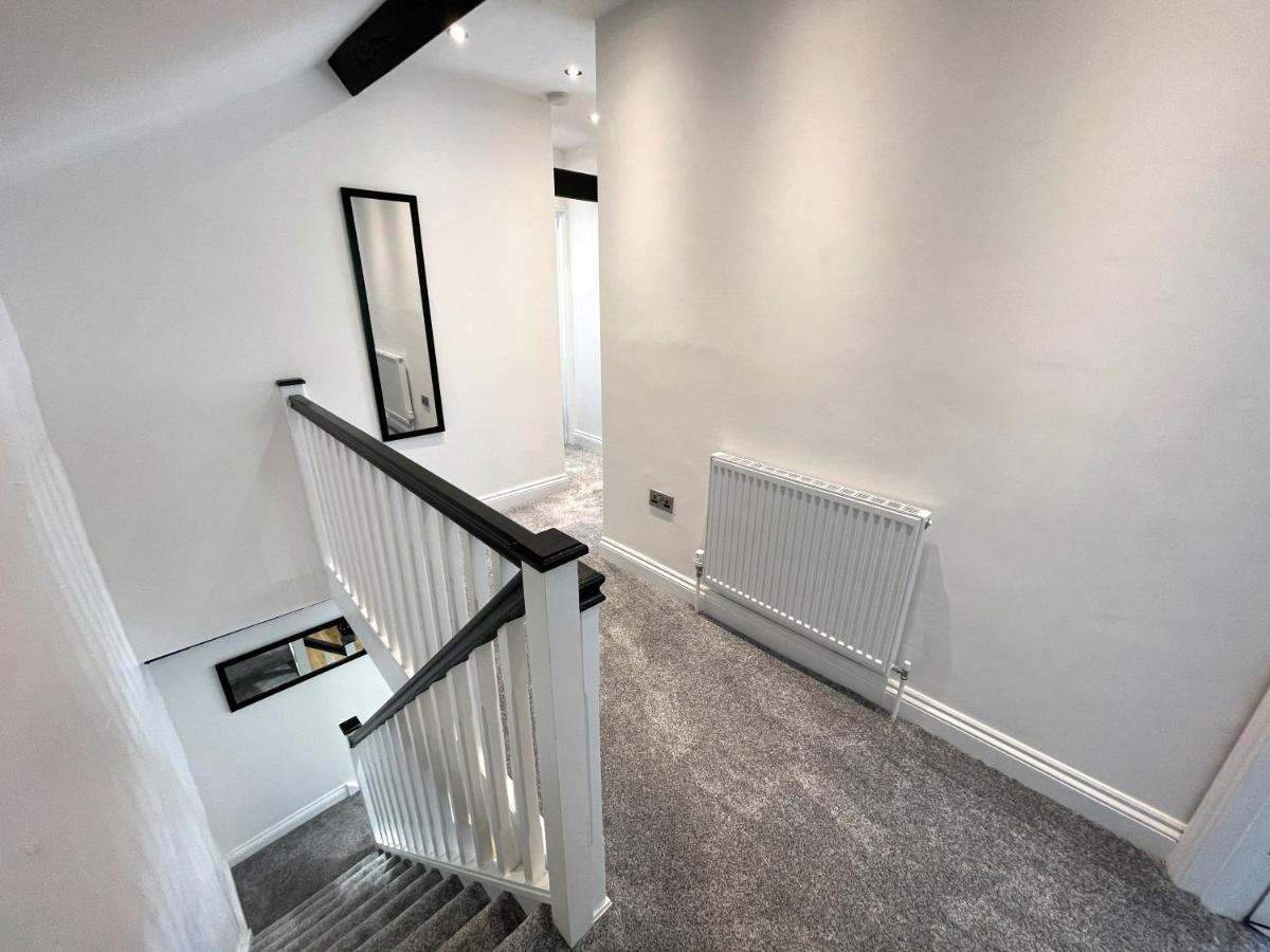 Yr Hen Bopty Villa Pontypridd Buitenkant foto